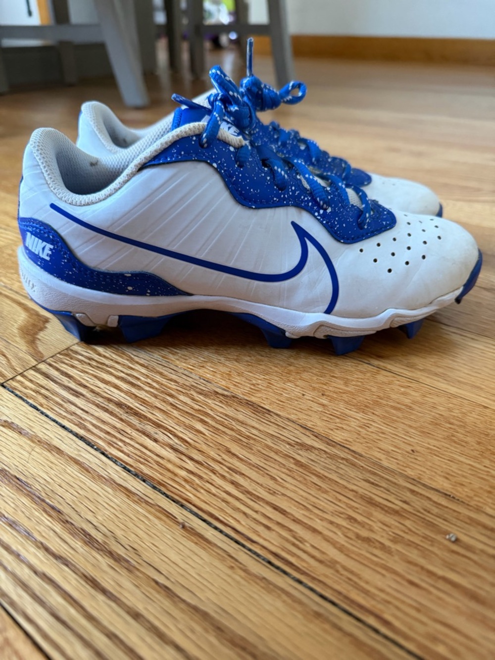 Nike Boys Fast Flex Cleats Size 4